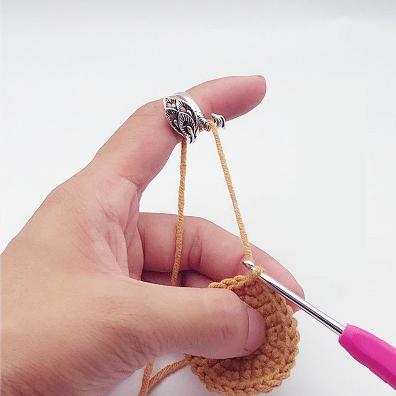 Adjustable Knitting Loop