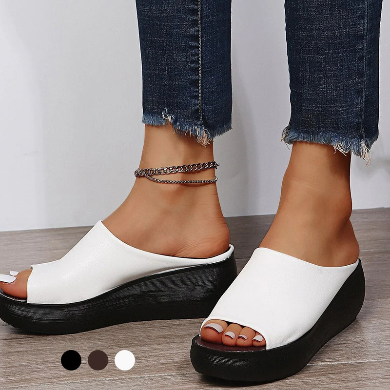 Fashionable Women's Summer Slippers