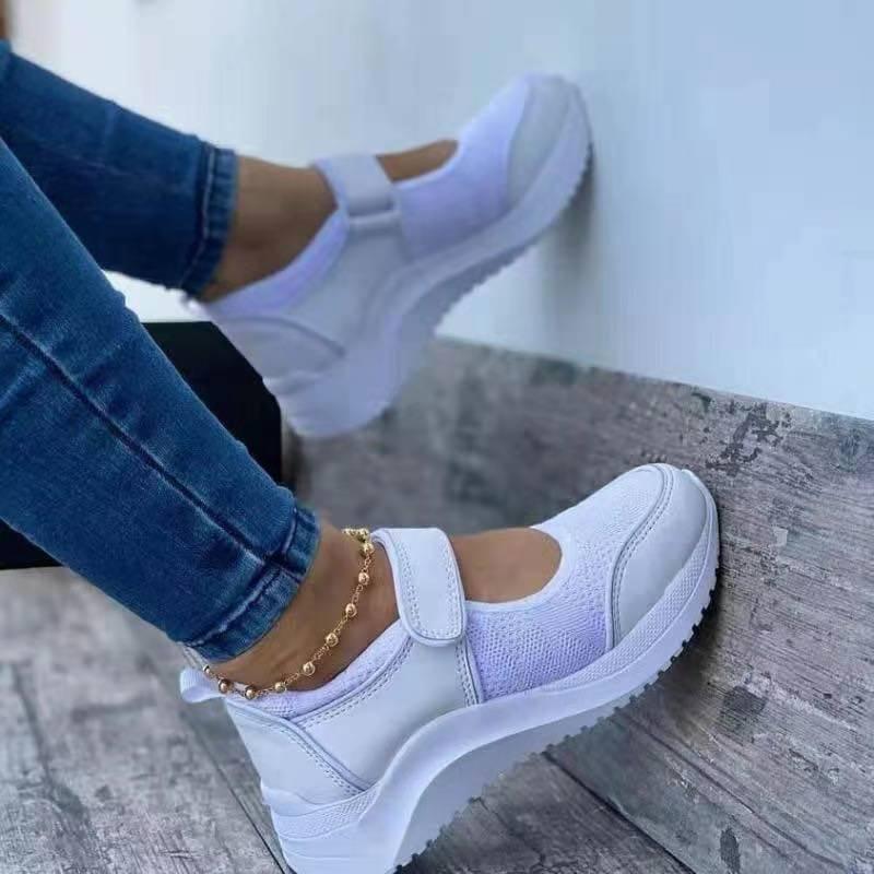 Casual Breathable Cutout Mesh Walking Shoes
